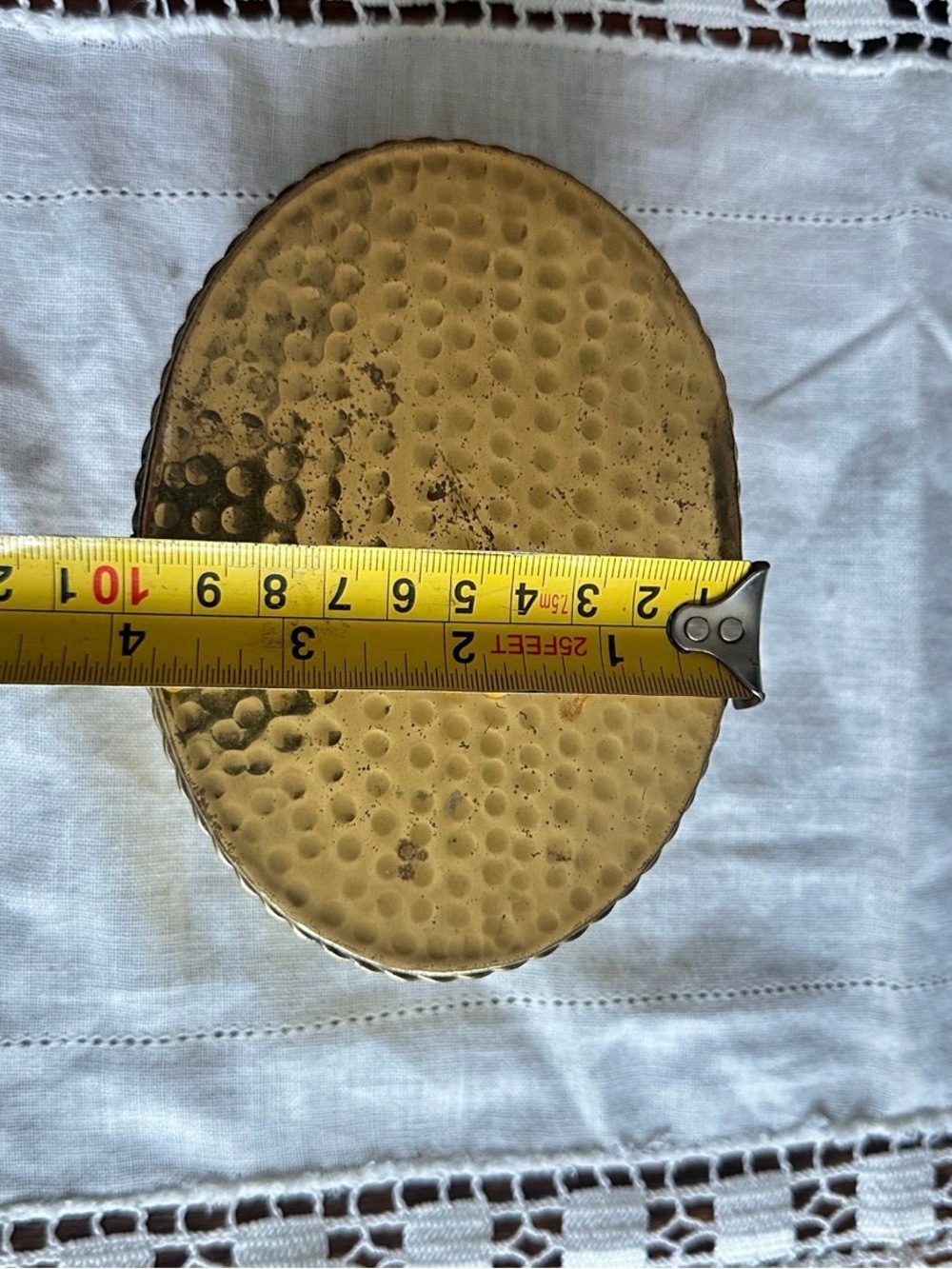 Vintage brass oval trinket jewelry keepsake box - Picture 7 of 9